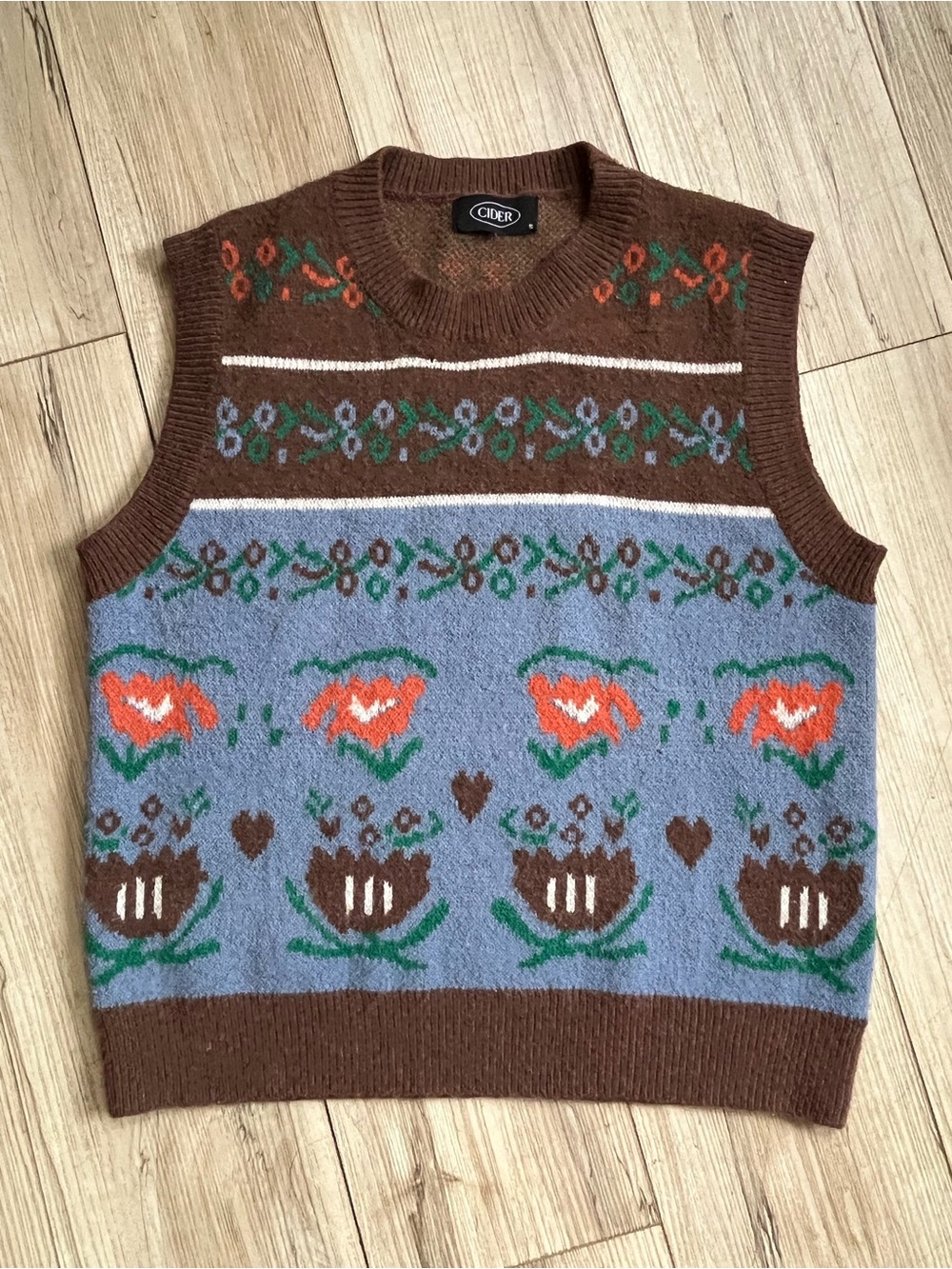 Cider Fall Floral Intarsia Crewneck Sweater Vest in Brown and Blue